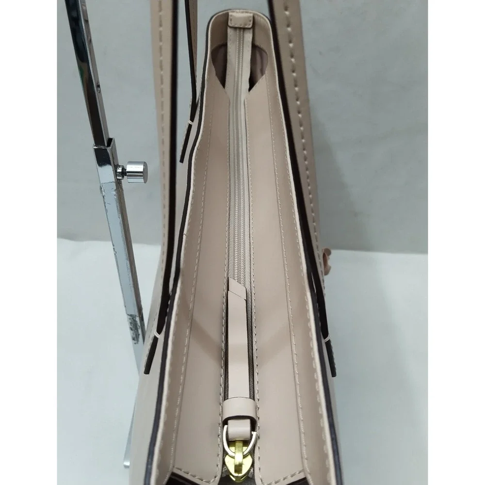Kate Spade New York Beige Leather Double Handles Tote Bag